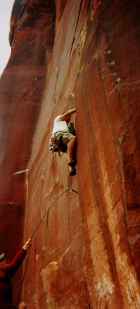 Geoff leading an unnamed 5.9 at Indian Creek